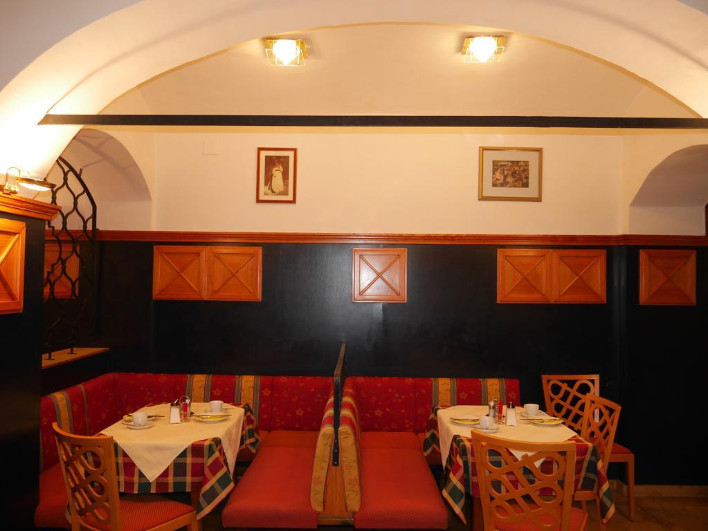 Hotel Garni Hoechschmied Lassnitzhoehe Exterior photo