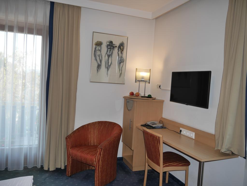 Hotel Garni Hoechschmied Lassnitzhoehe Exterior photo