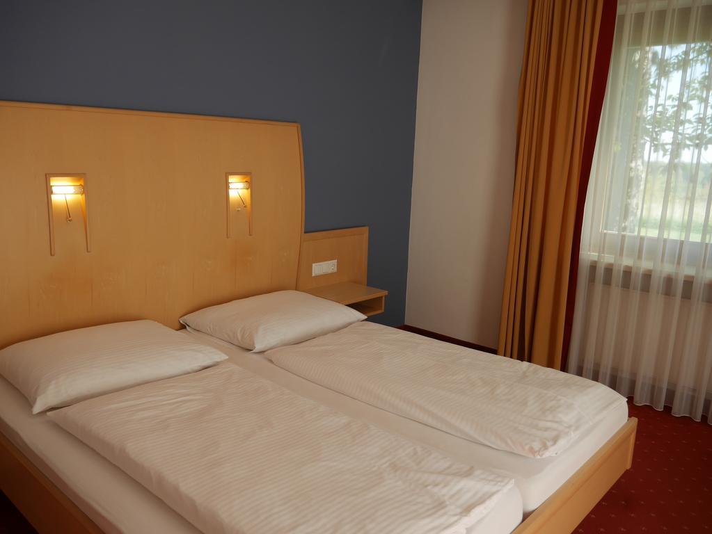 Hotel Garni Hoechschmied Lassnitzhoehe Exterior photo