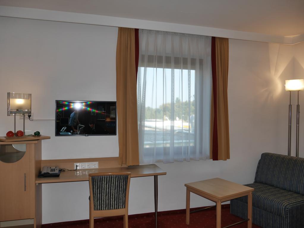 Hotel Garni Hoechschmied Lassnitzhoehe Exterior photo